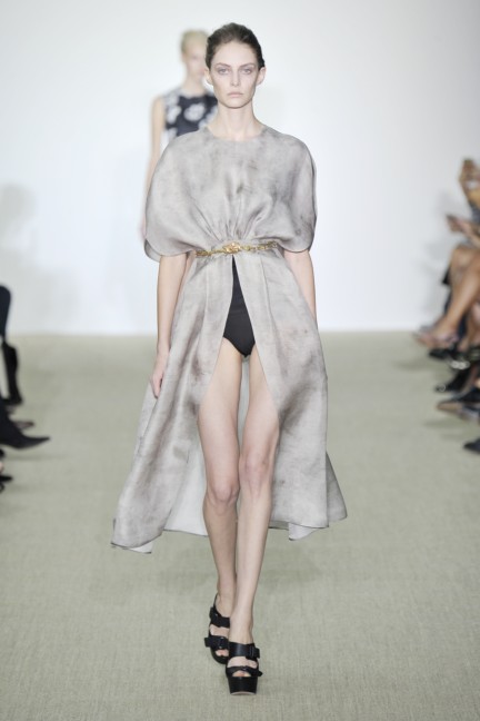 giambattista-valli-ss14-look10