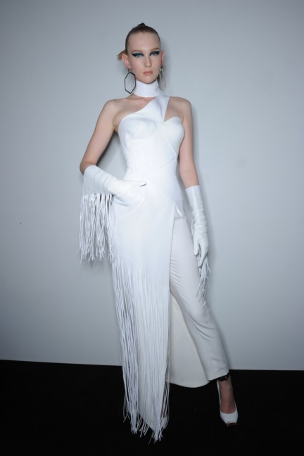 versace-haute-couture-autumn-winter-2014-2015-backstage-100