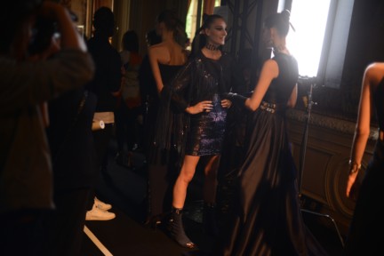 versace-haute-couture-autumn-winter-2014-2015-backstage-230