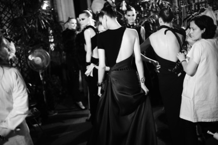 versace-haute-couture-autumn-winter-2014-2015-backstage-320