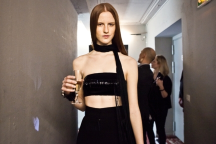 jean-paul-gaultier-paris-haute-couture-spring-summer-2015-backstage-3