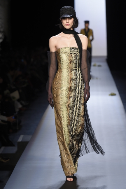 jean-paul-gaultier-paris-haute-couture-spring-summer-2015-runway-48