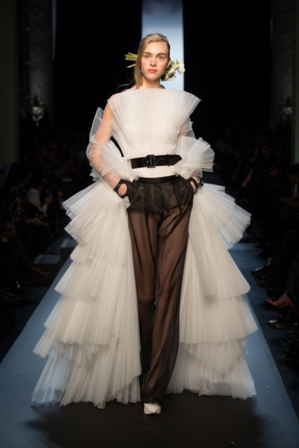 jean-paul-gaultier-paris-haute-couture-spring-summer-2015-runway-55