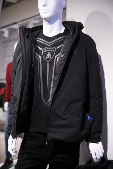 automobili-lamborghini-menswaear-collection-ai20-21-black-termal-jacket-1