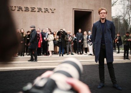 james-norton-wearing-burberry-at-the-burberry-prorsum-autumn_winter-2015-show