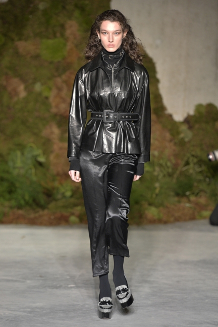 alexachung-aw19-look-01