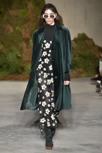 alexachung-aw19-look-25