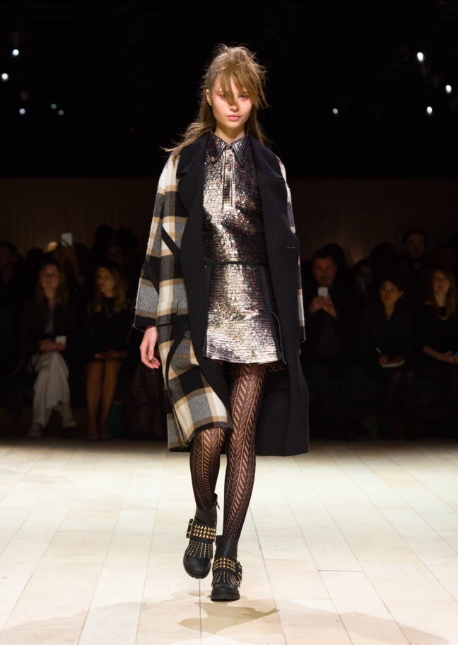 burberry-womenswear-february-2016-collection-look-13