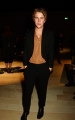 tom-odell-wearing-burberry-at-the-burberry-womenswear-february-2016-show_002