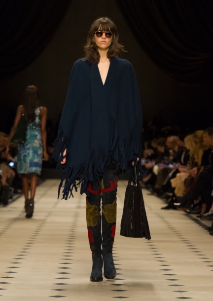 burberry-womenswear-autumn_winter-2015-collection-look-12
