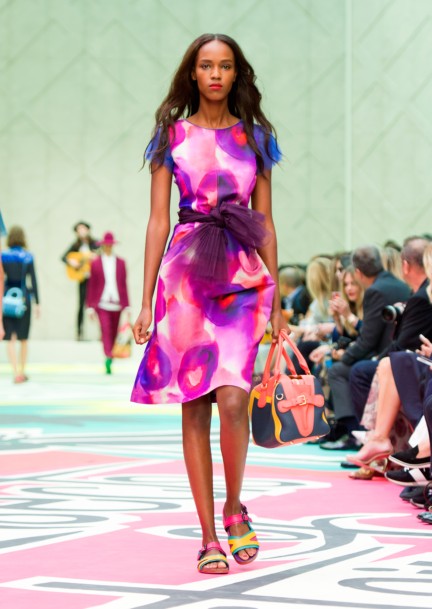 burberry-prorsum-womenswear-spring-summer-2015-collection-look-31