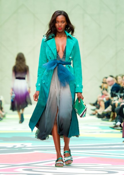 burberry-prorsum-womenswear-spring-summer-2015-collection-look-35