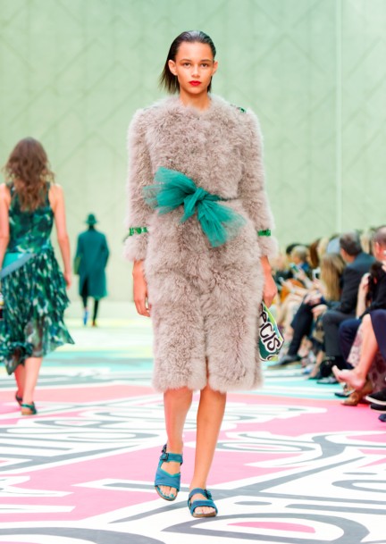 burberry-prorsum-womenswear-spring-summer-2015-collection-look-38