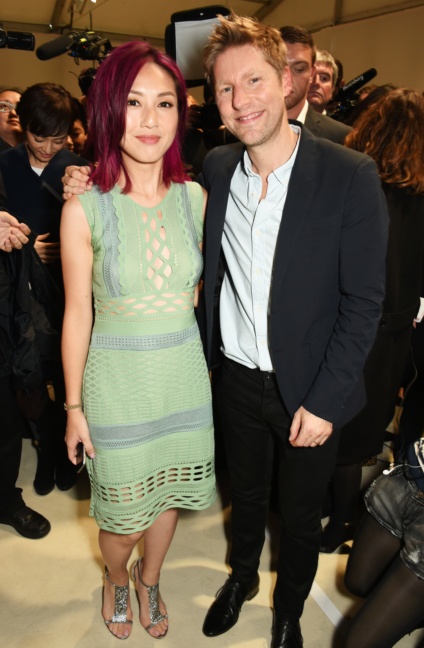 christopher-bailey-and-miriam-yeung-at-the-burberry-womenswear-s_s16-show