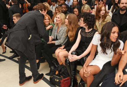 front-row-at-the-burberry-womenswear-s_s16-sho_005