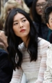 liu-wen-and-guey-lun-mei-on-the-front-row-at-the-burberry-womenswear-s_s16-sho_001