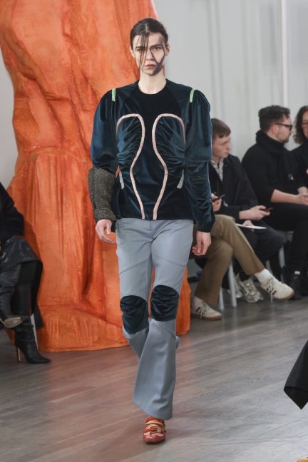 kiko-kostadinov-aw19-womenswear-look-11