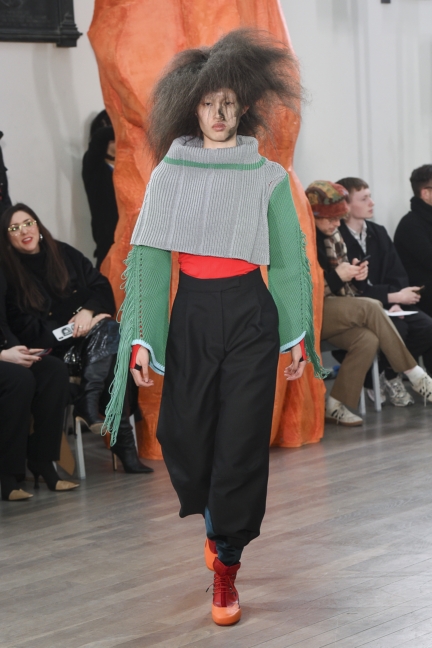 kiko-kostadinov-aw19-womenswear-look-18