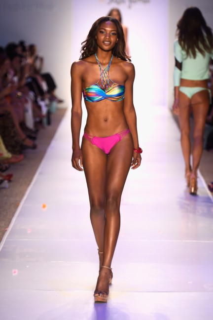 luli-fama-mercedes-benz-fashion-week-miami-swim-2015-runway-10