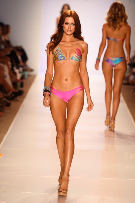 luli-fama-mercedes-benz-fashion-week-miami-swim-2015-runway-102