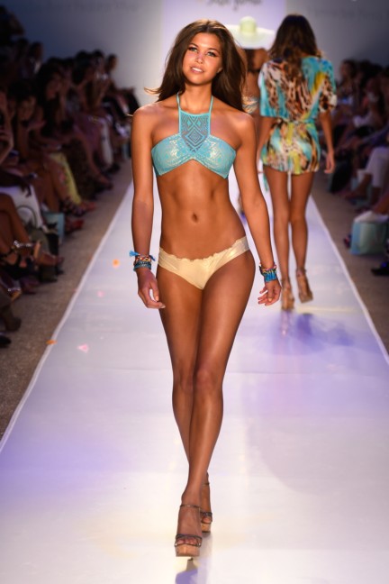 luli-fama-mercedes-benz-fashion-week-miami-swim-2015-runway-103