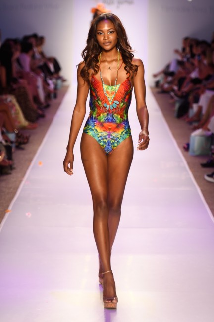 luli-fama-mercedes-benz-fashion-week-miami-swim-2015-runway-94