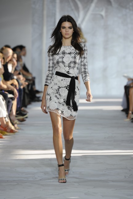 diane-von-furstenberg-new-york-fashion-week-spring-summer-2014-runway-3