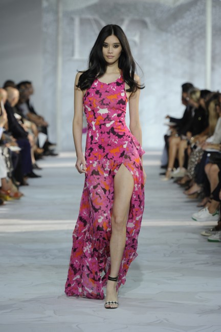 diane-von-furstenberg-new-york-fashion-week-spring-summer-2014-runway-35