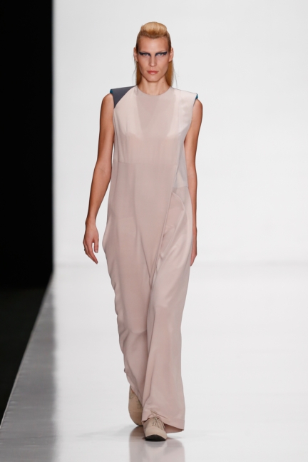 ss-2014_mercedes-benz-fashion-week-russia_ru_best-collections-of-bhsad_44013