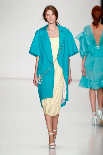 ss-2014_mercedes-benz-fashion-week-russia_ru_laroom_44503