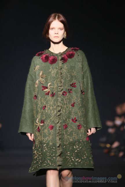 alberta-ferretti-milan-fashion-week-autumn-winter-2014-00040