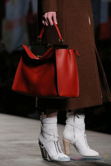 fendi-milan-fashion-week-autumn-winter-2014-00037