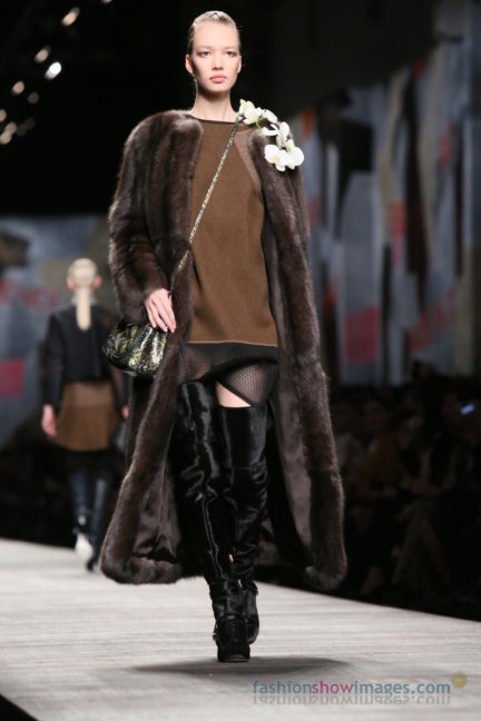 fendi-milan-fashion-week-autumn-winter-2014-00067