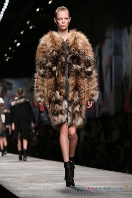 fendi-milan-fashion-week-autumn-winter-2014-00113