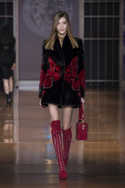 versace-milan-fashion-week-autumn-winter-2014-00035