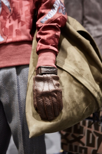 ermenegildo_zegna_fw2019_backstage_0007