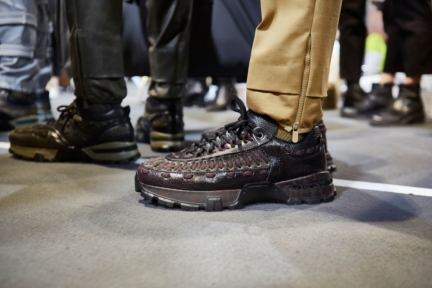 ermenegildo_zegna_fw2019_backstage_0053