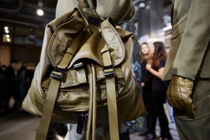 ermenegildo_zegna_fw2019_backstage_0057