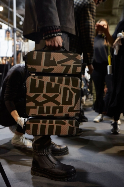 ermenegildo_zegna_fw2019_backstage_0156