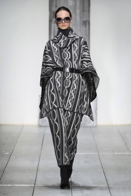 laura-biagiotti-milan-fashion-week-autumn-winter-2015-runway-14