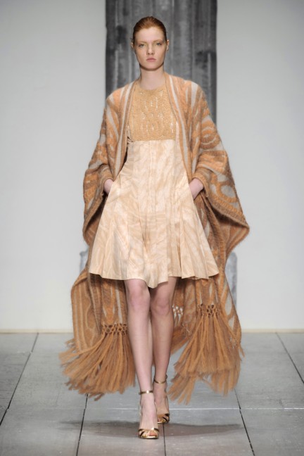 laura-biagiotti-milan-fashion-week-autumn-winter-2015-runway-29