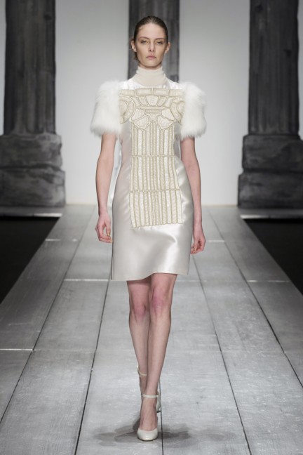 laura-biagiotti-milan-fashion-week-autumn-winter-2015-runway-51