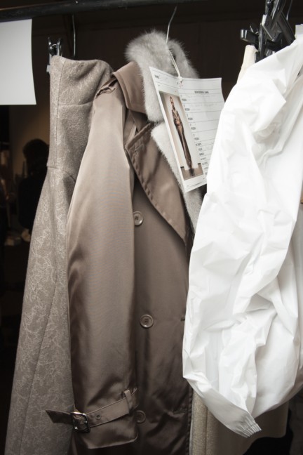 maxmara-milan-fashion-week-autumn-winter-2015-backstage-11