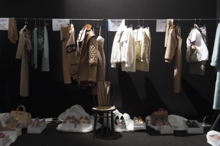 maxmara-milan-fashion-week-autumn-winter-2015-backstage-22