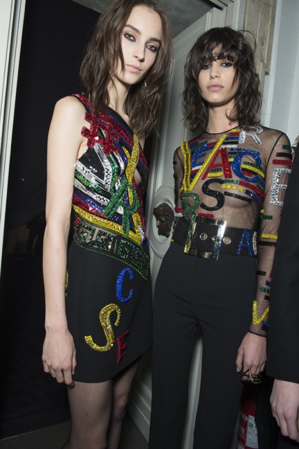 versace-milan-fashion-week-autumn-winter-2015-backstage-12