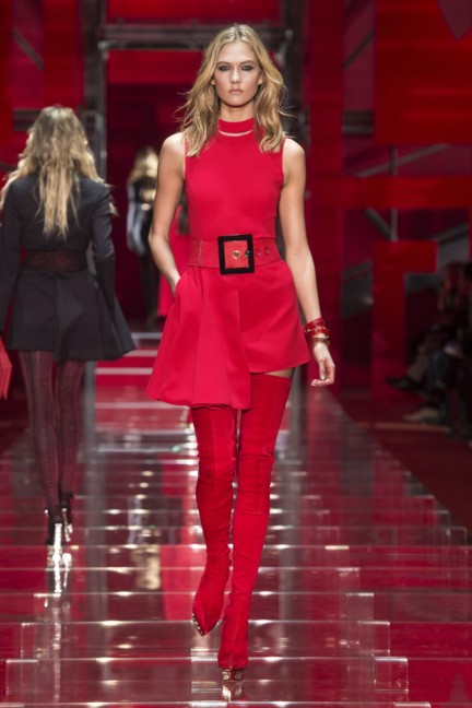 versace-milan-fashion-week-autumn-winter-2015-runway-front-8