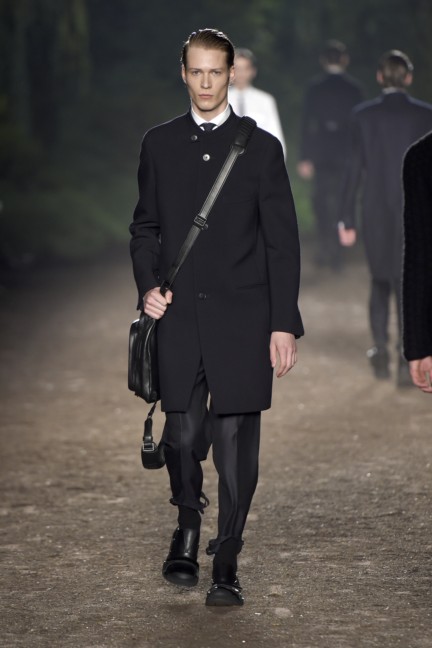 ermenegildo-zegna-milan-mens-autumn-winter-2015-runway-28