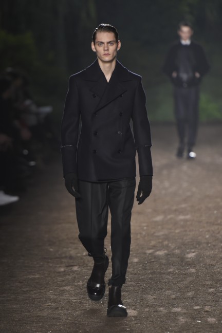 ermenegildo-zegna-milan-mens-autumn-winter-2015-runway-38