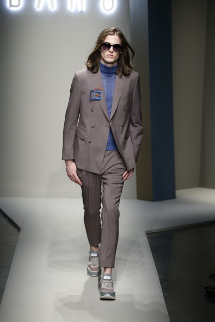 milan-mens-daks-spring-summer-2015-26