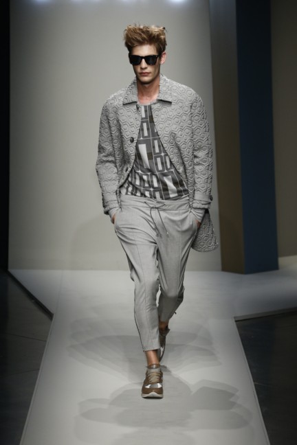 milan-mens-daks-spring-summer-2015-35